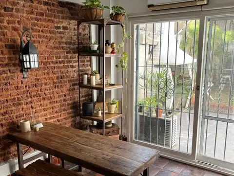 Casa de tres dormitorios y dependencia completa
