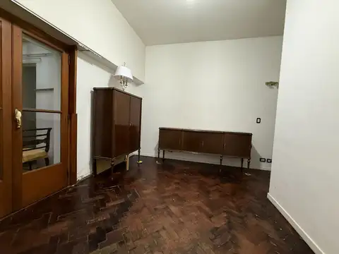 VENTA DEPTO 2 AMB CON PATIO FLORESTA APTO CREDITO