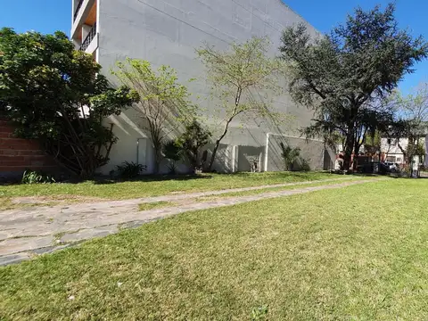 Imperdible Casa Con Gran Terreno  