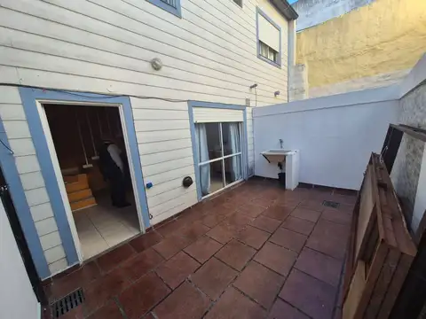 Depto Tipo Casa en Venta en Piñeyro, USD 75.000