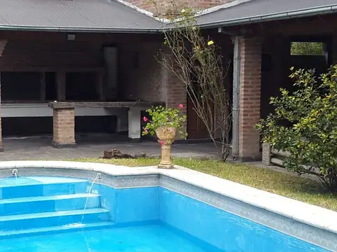 VENTA QUINTA 6 AMBIENTES VILLA UDAONDO-PARQUE LELO