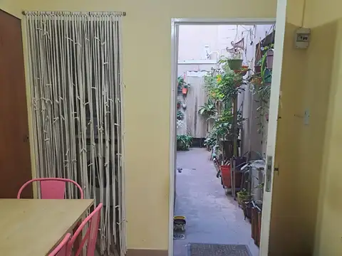 Depto Tipo Casa 5 ambientes con 2 baños