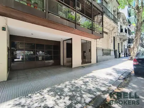 Oro al 2400,  entre Avenida  Santa Fe y Güemes