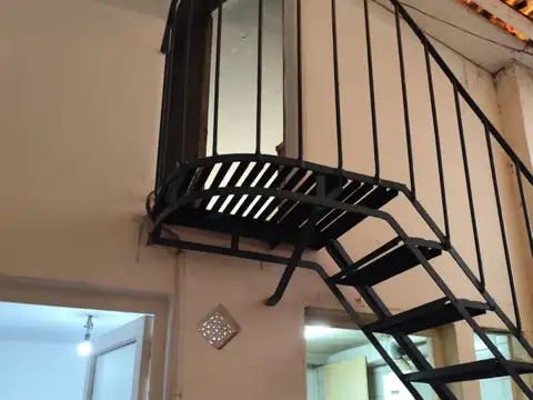 Depto Tipo Casa en Venta en Parque Chacabuco, USD 120.000