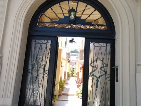 Depto Tipo Casa en Venta 50 años