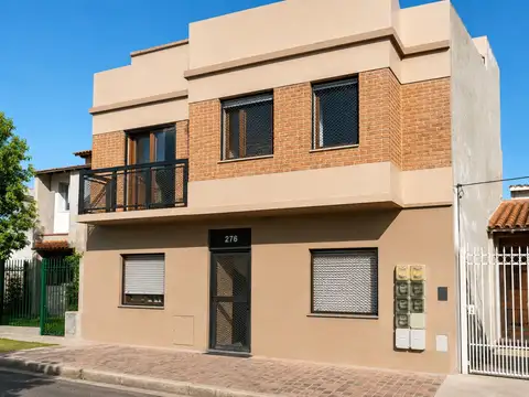 Oportunidad Venta en Block edificio de 4 Departamentos