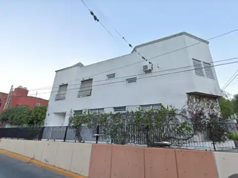 Terreno/departamento con local/deposito en San Isidro en venta