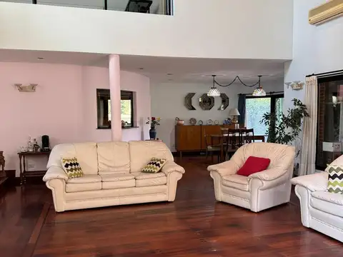 Casa en Venta al Oeste
