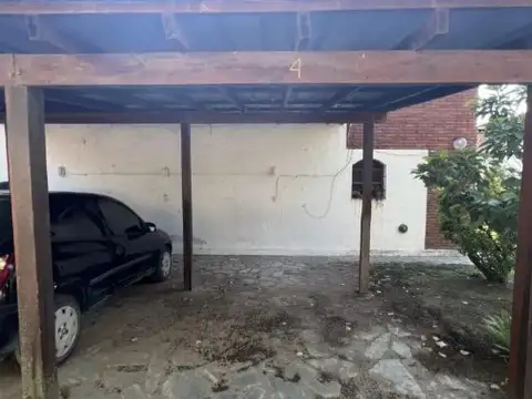 Depto Tipo Casa en Venta 40 años