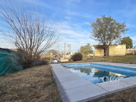 Casa 7 ambientes con 1 baño