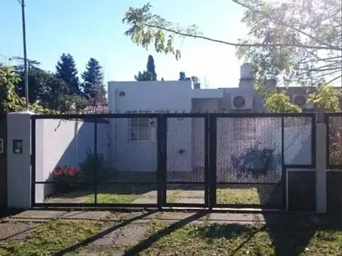 Casa en venta 3 ambientes en Ituzaingo Norte