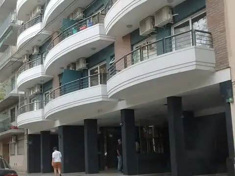 Bucarelli 1900, Piso 8