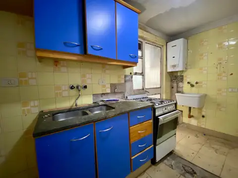VENTA DEPARTAMENTO TRES AMBIENTES CON BAULERA CABALLITO