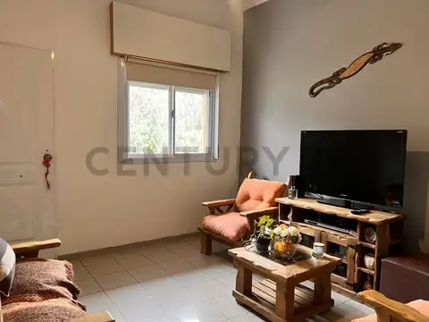 28 esquina 408 100, Piso 0