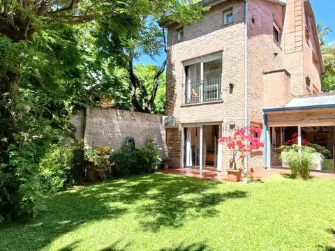Casa chalet  en venta en colegiales, capital federal, buenos aires