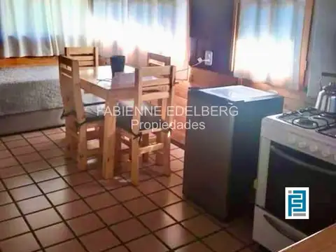 Oportunidad única en Villa Lago Meliquina | 2 cabañas   arroyo   alto potencial de renta!