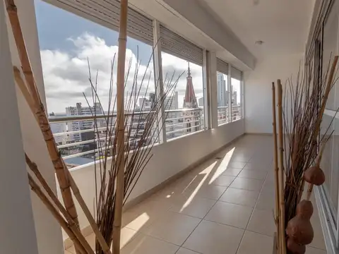 VENTA DEPARTAMENTO 3 DORMITORIOS VISTA PARCIAL RIO