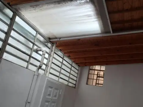 Depto Tipo Casa 2 ambientes con 1 baño