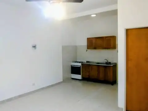 Depto Tipo Casa en Alquiler al Este