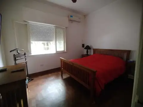 Depto Tipo Casa 5 ambientes con 2 baños
