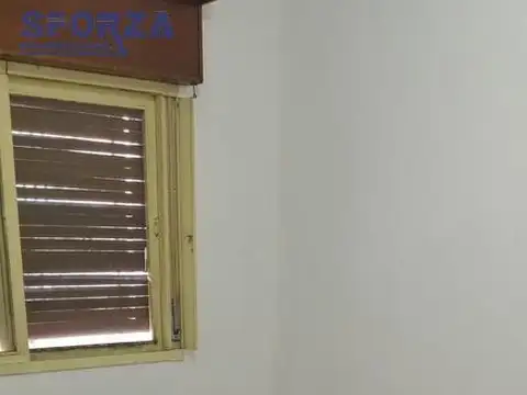 Depto Tipo Casa en Alquiler con 1 cocheras