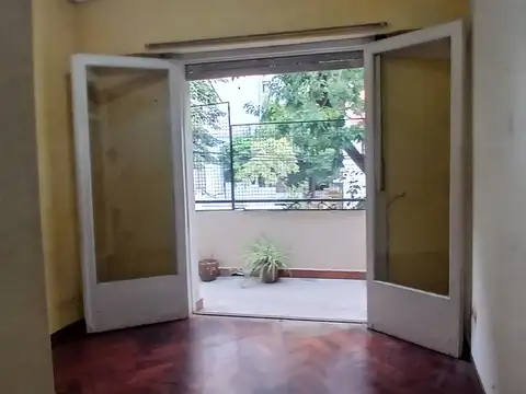 Depto Tipo Casa 3 ambientes con 2 baños