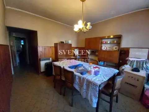 Casa 5 ambientes con 3 baños