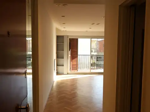 Zapiola 2200, Piso 3