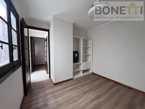 Depto Tipo Casa en Alquiler en Mercedes, $ 730.000