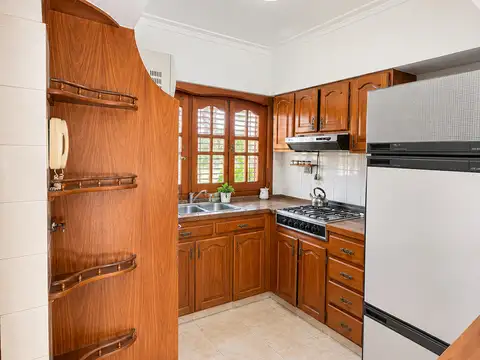 Casa en Alquiler con 1 cochera