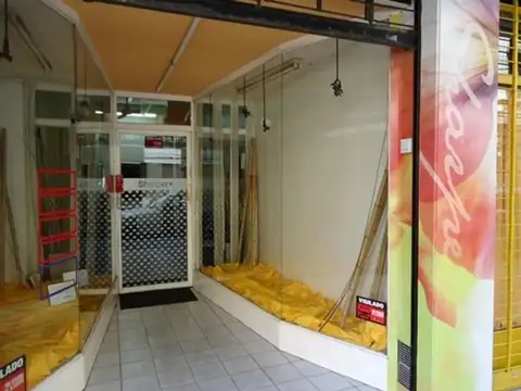 Perfecto Local en el barrio de Once 