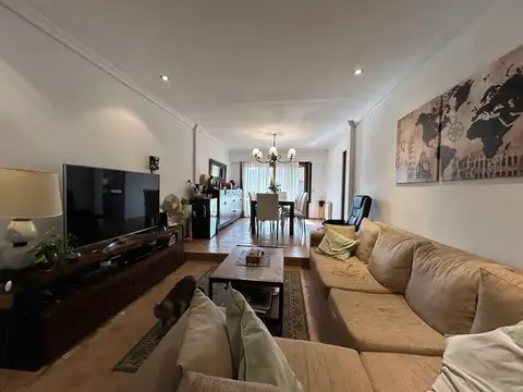 Casa 7 ambientes con 3 baños