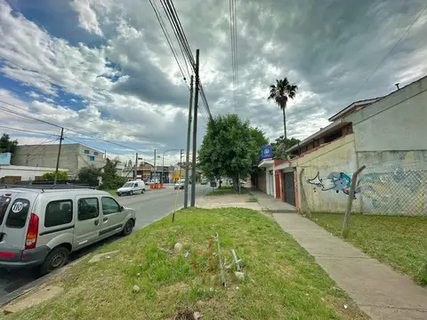 Avenida San Martin y Fournier al 1500