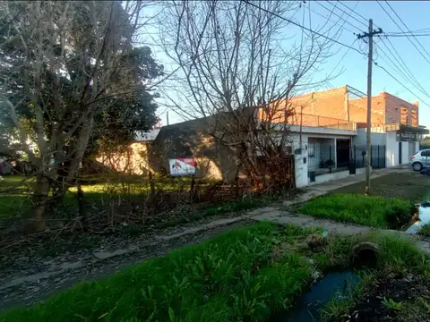 VENTA DE LOTE, EXELENTE OPORTUNIDAD DE INVERSION