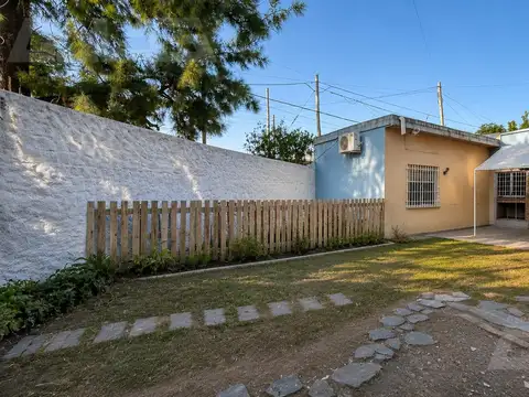 CASA | 4 AMBIENTES | PARRILLA | UNA PLANTA | COCHERA | VILLA UDAONDO