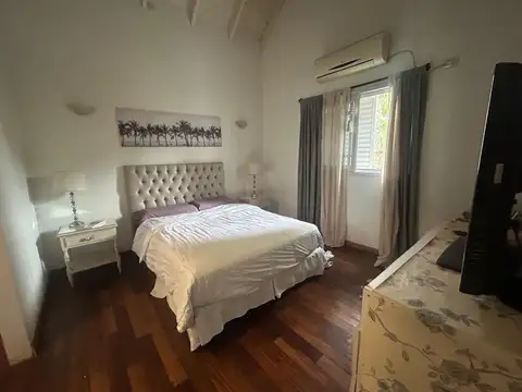 Casa en Alquiler en Quintas Del Sol, USD 1.200