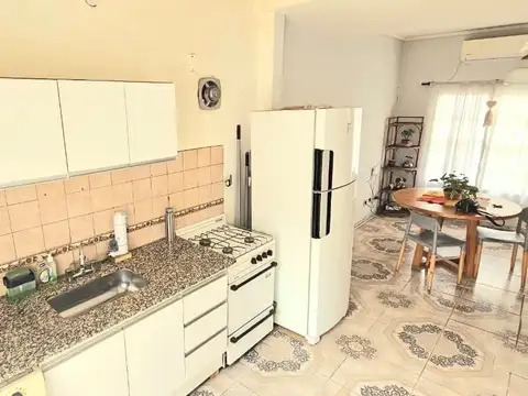 Casa Dúplex  en Venta en Morón, G.B.A. Zona Oeste, Argentina
