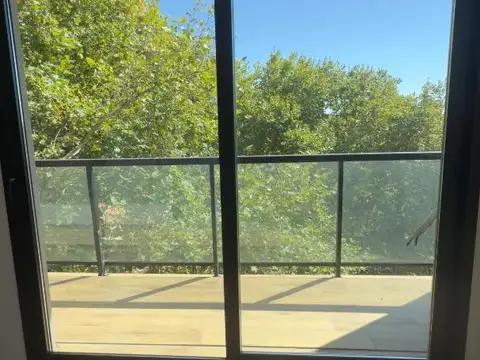 Íbera Y Triunvirato