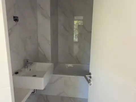 Departamento 2 ambientes con 2 baños