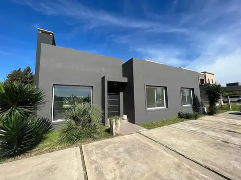 Venta de Casa en Barrio Cerrado Lagos de San Eliseo