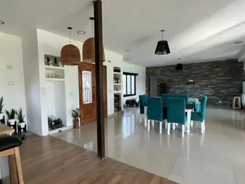 Casa en Venta en Lujan, USD 260.000