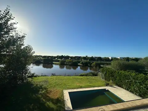 CASA | 4 AMBIENTES | PISCINA | MASTER SUITE | COCHERA DOBLE | EL CANTÓN GOLF
