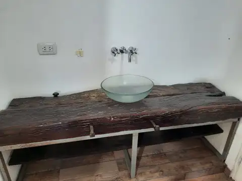 Garin Edificio A3 100, Piso 1