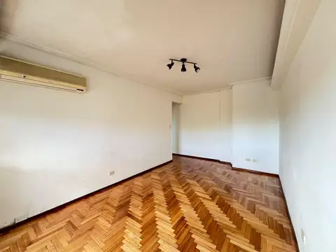 Emilio Mitre 900