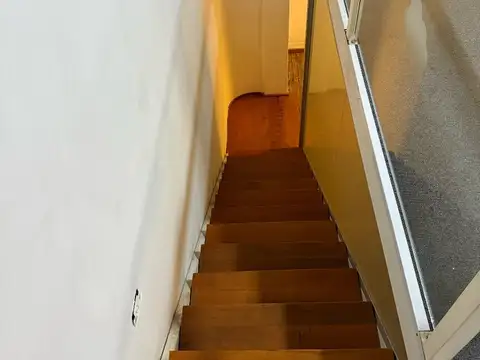 Oficina centrica, por peatonal cordoba, se encuentra en PA,