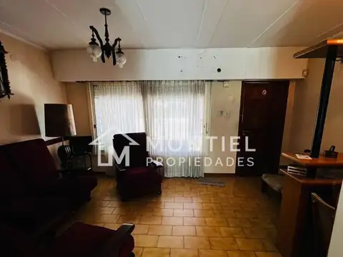 Casa 4 ambientes con 1 baño