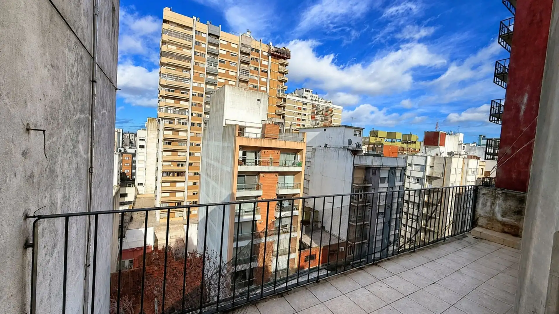 Depto 3 amb con dependencia, 67m² en 9° piso — Centro