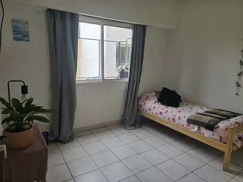VENTA-CASA 6 AMBIENTES-PATIO-TERRAZA-SÁENZ PEÑA-3 DE FEBRERO