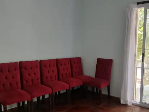 Depto Tipo Casa 4 ambientes con 2 baños