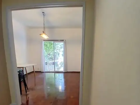 Paraguay 4500, Piso 1